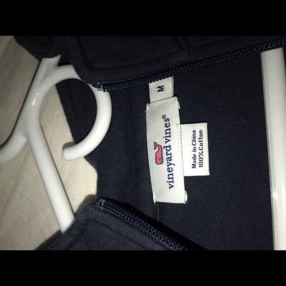 Limited addition Navy blue vineyard vines jacket - Picture 3 of 3